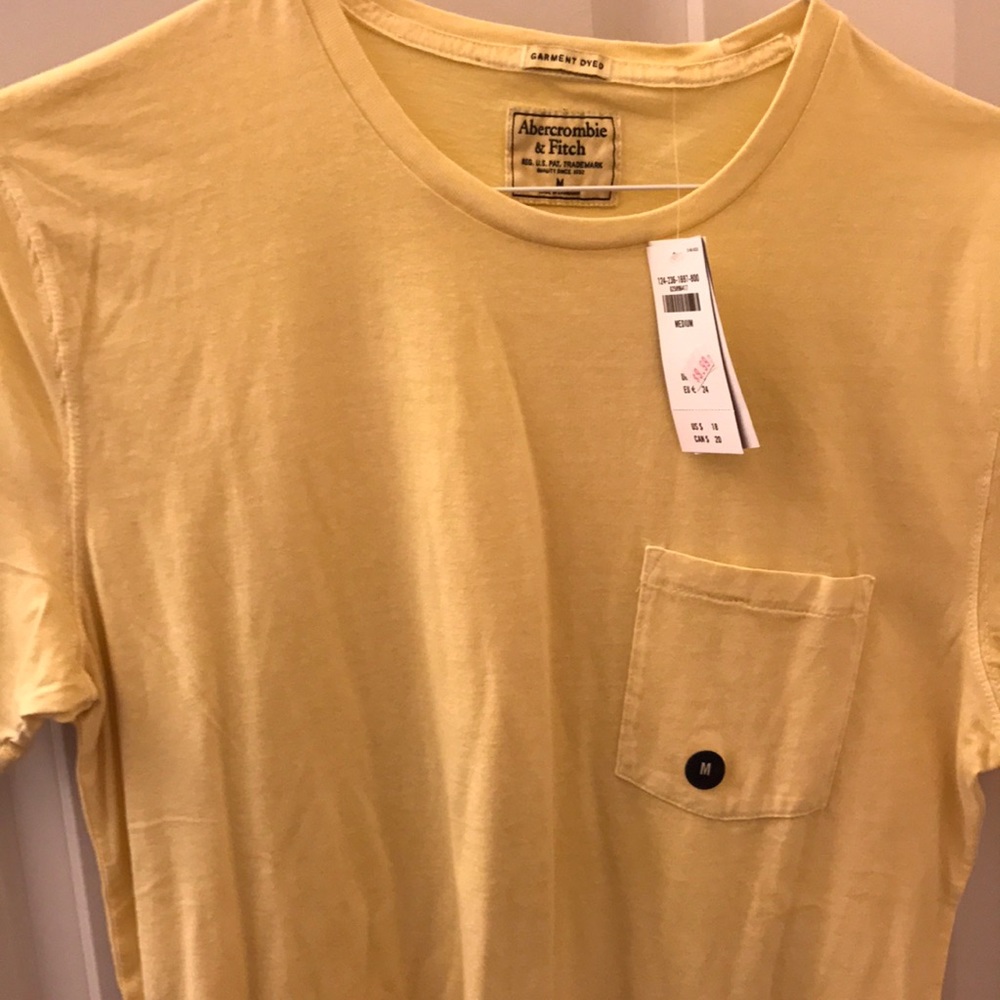 Abercrombie yellow tshirt